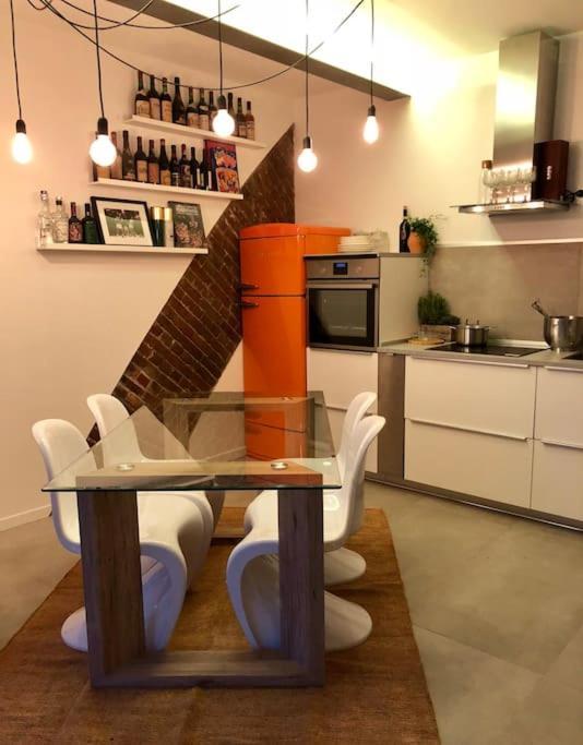 Loft Teatro Politeama - Intero Appartamento In Centro Storico Con Vista เกรโมนา ภายนอก รูปภาพ